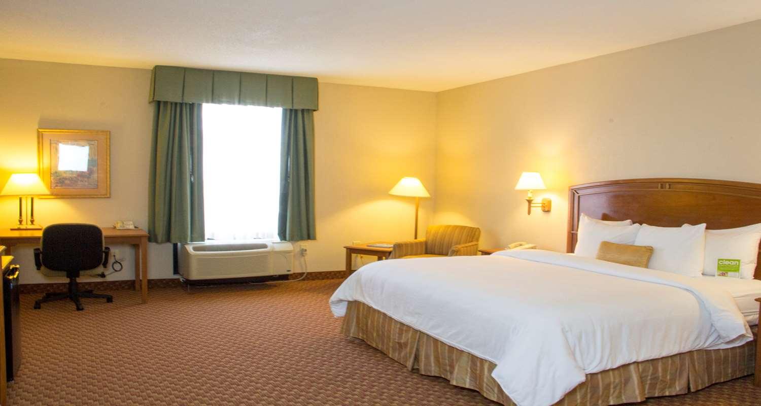 Best Western Plus Kendall Hotel & Suites The Crossings Exterior photo