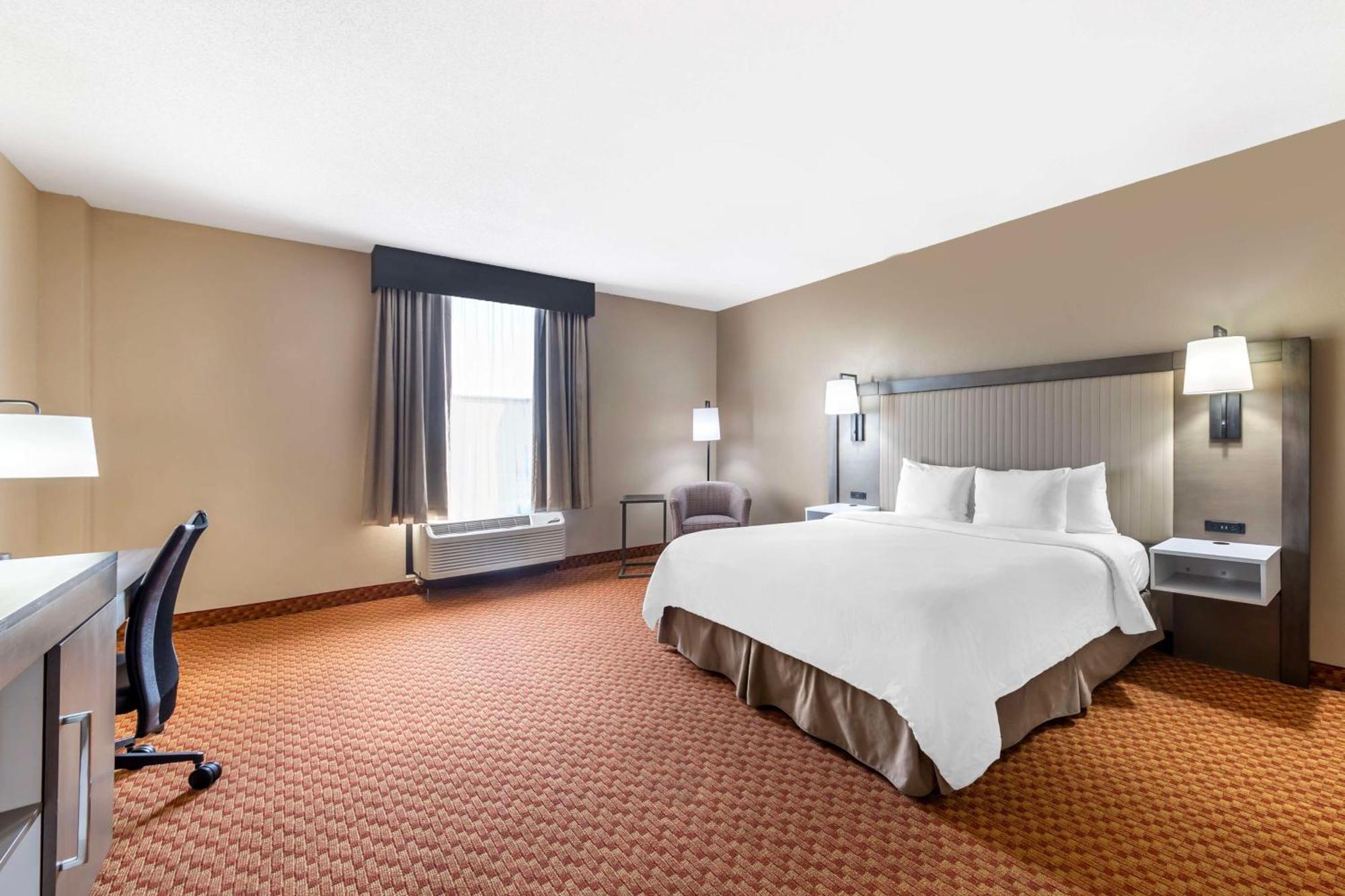 Best Western Plus Kendall Hotel & Suites The Crossings Exterior photo