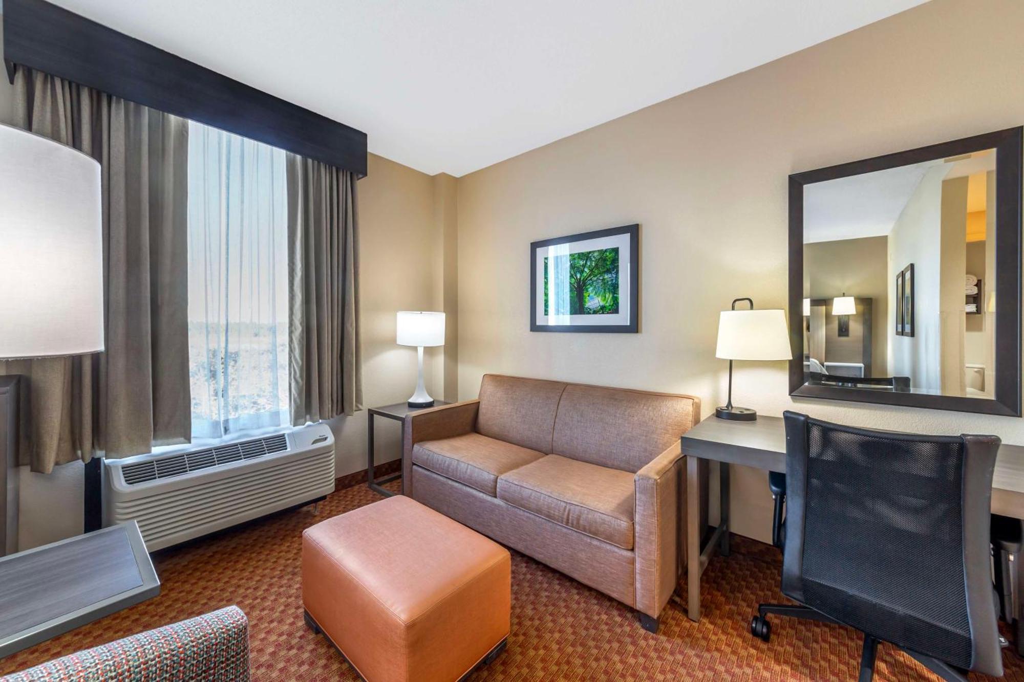 Best Western Plus Kendall Hotel & Suites The Crossings Exterior photo