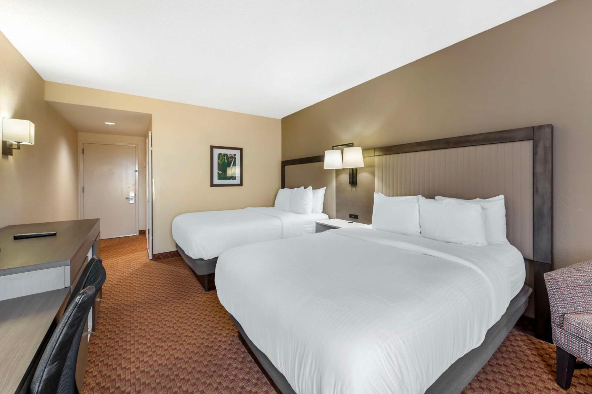Best Western Plus Kendall Hotel & Suites The Crossings Exterior photo