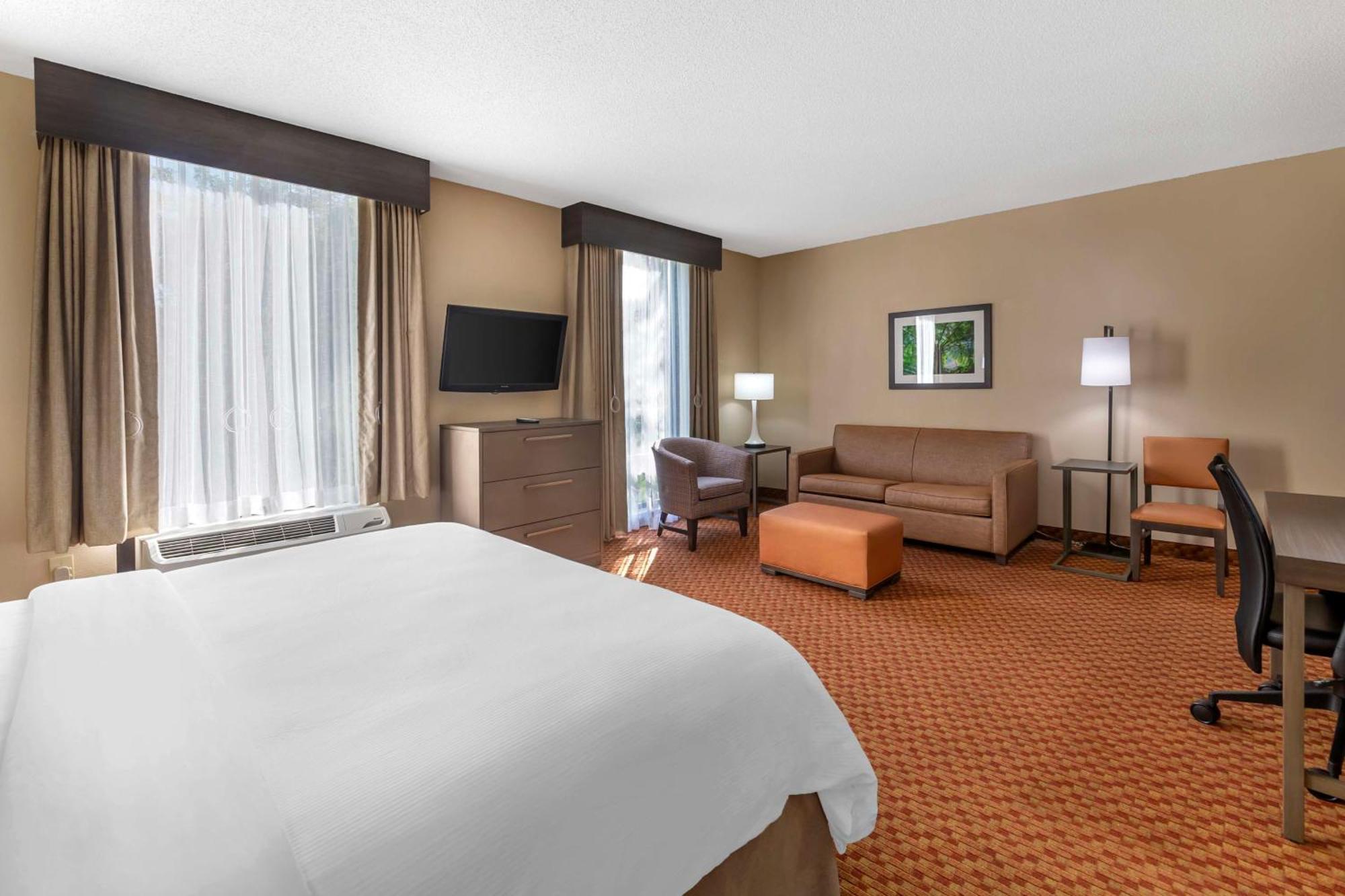 Best Western Plus Kendall Hotel & Suites The Crossings Exterior photo