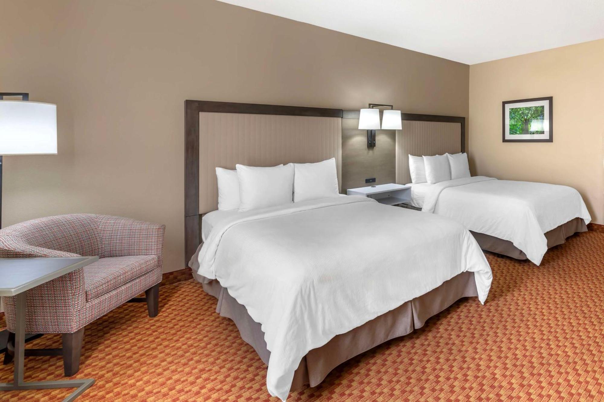 Best Western Plus Kendall Hotel & Suites The Crossings Exterior photo