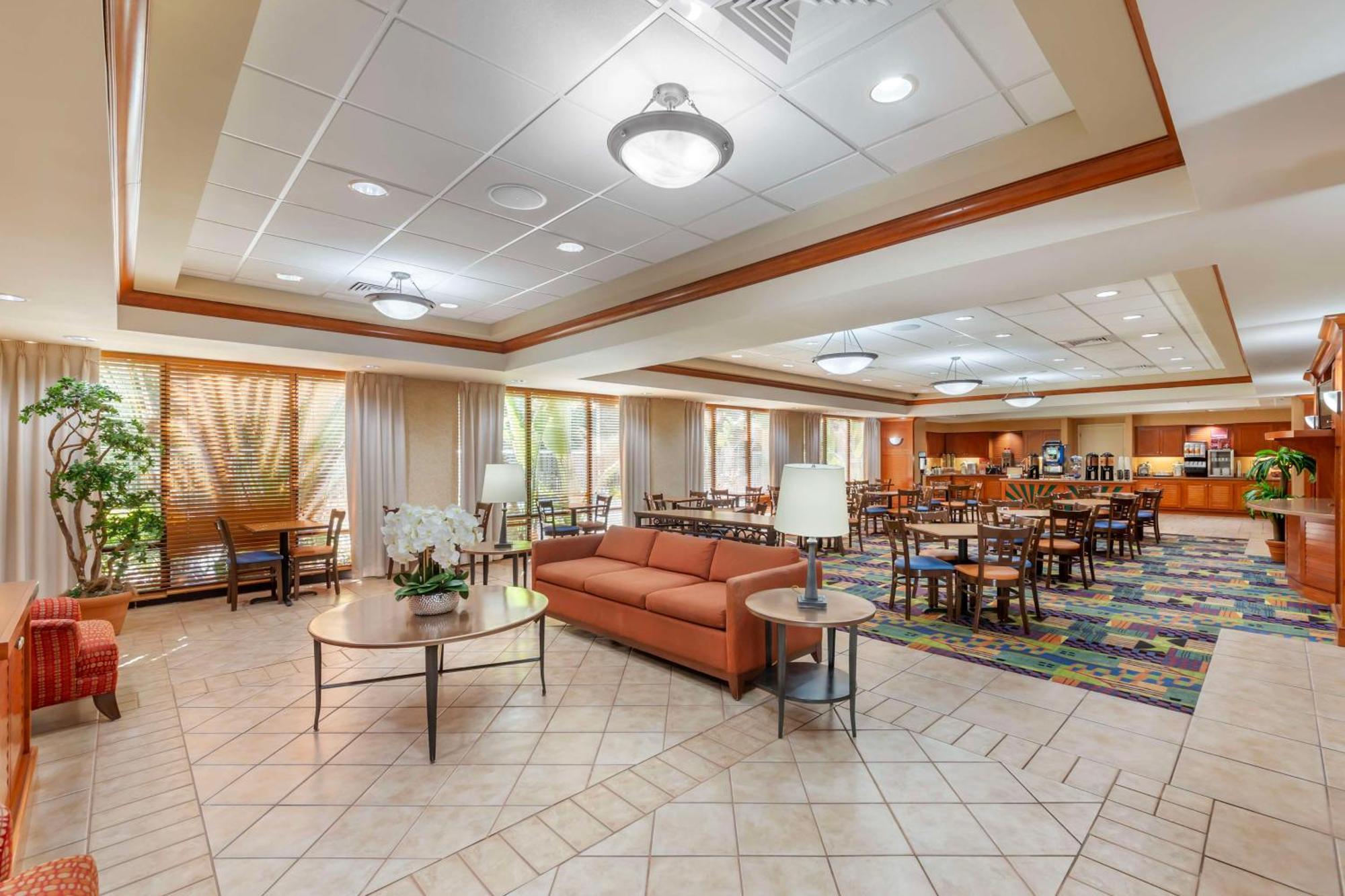 Best Western Plus Kendall Hotel & Suites The Crossings Exterior photo