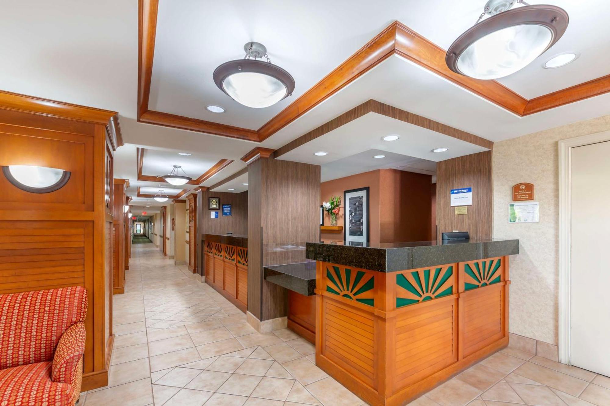 Best Western Plus Kendall Hotel & Suites The Crossings Exterior photo