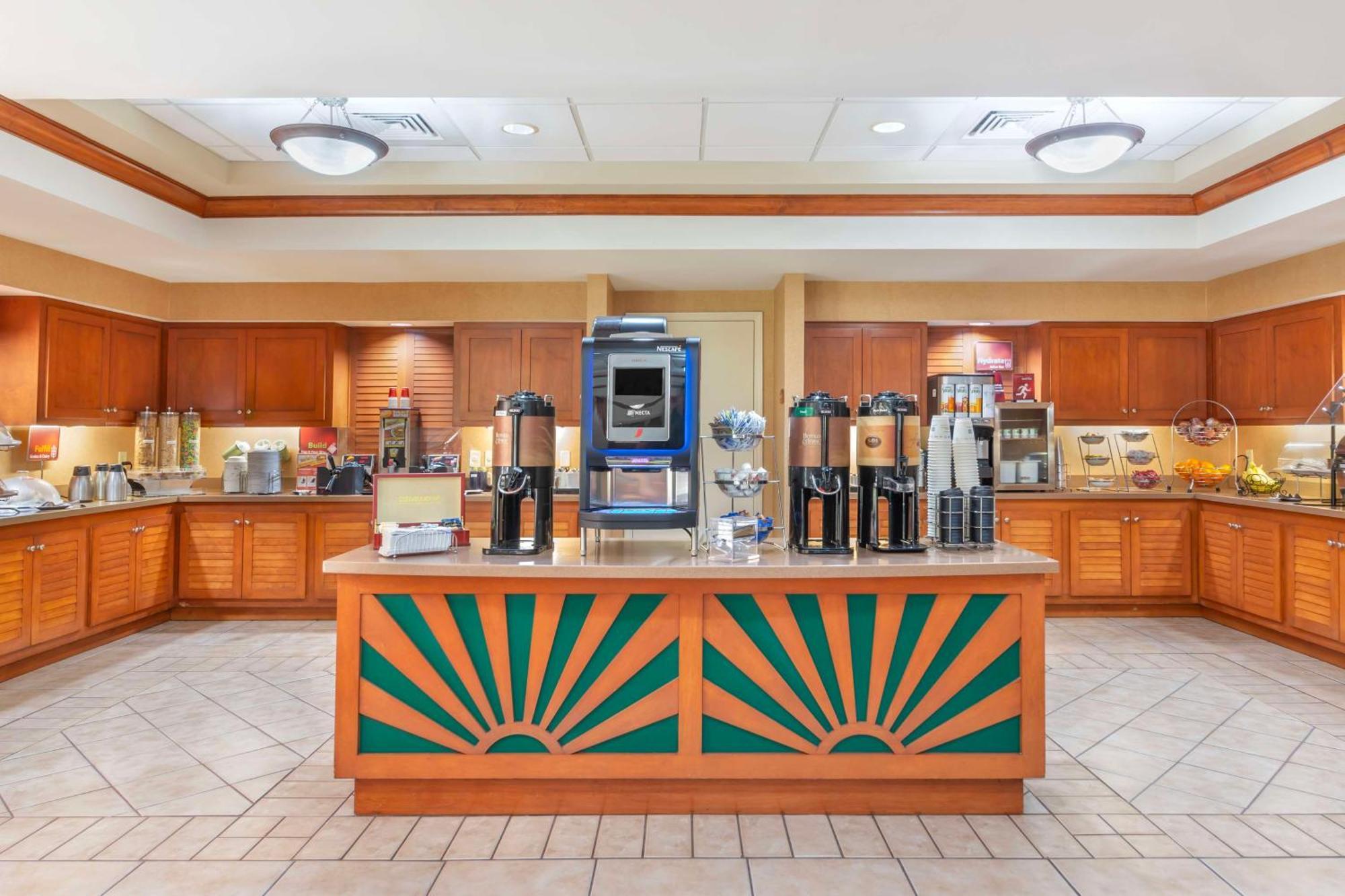 Best Western Plus Kendall Hotel & Suites The Crossings Exterior photo